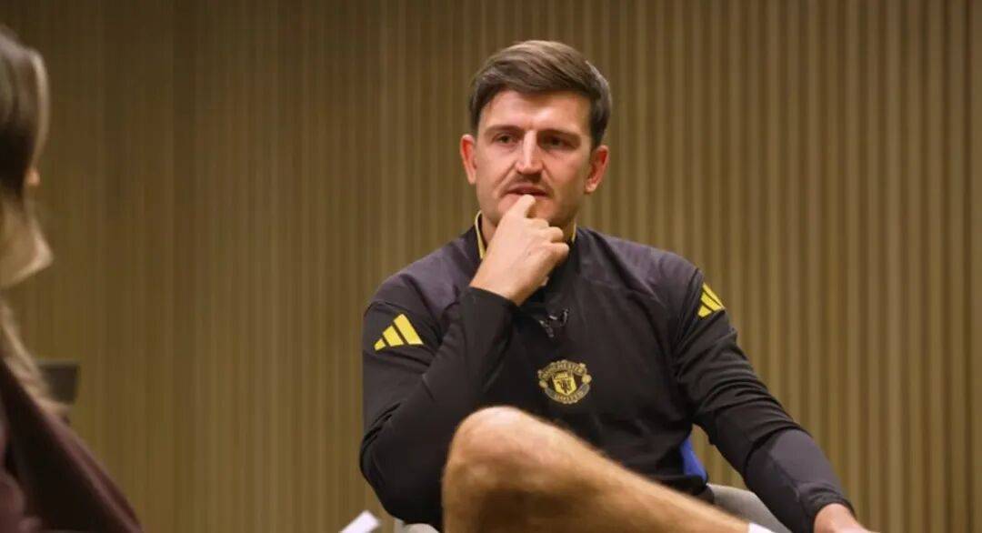 曼联决定续约马奎尔放走卡塞米罗！胖虎再陷停赛危机，拒绝替补身份难留